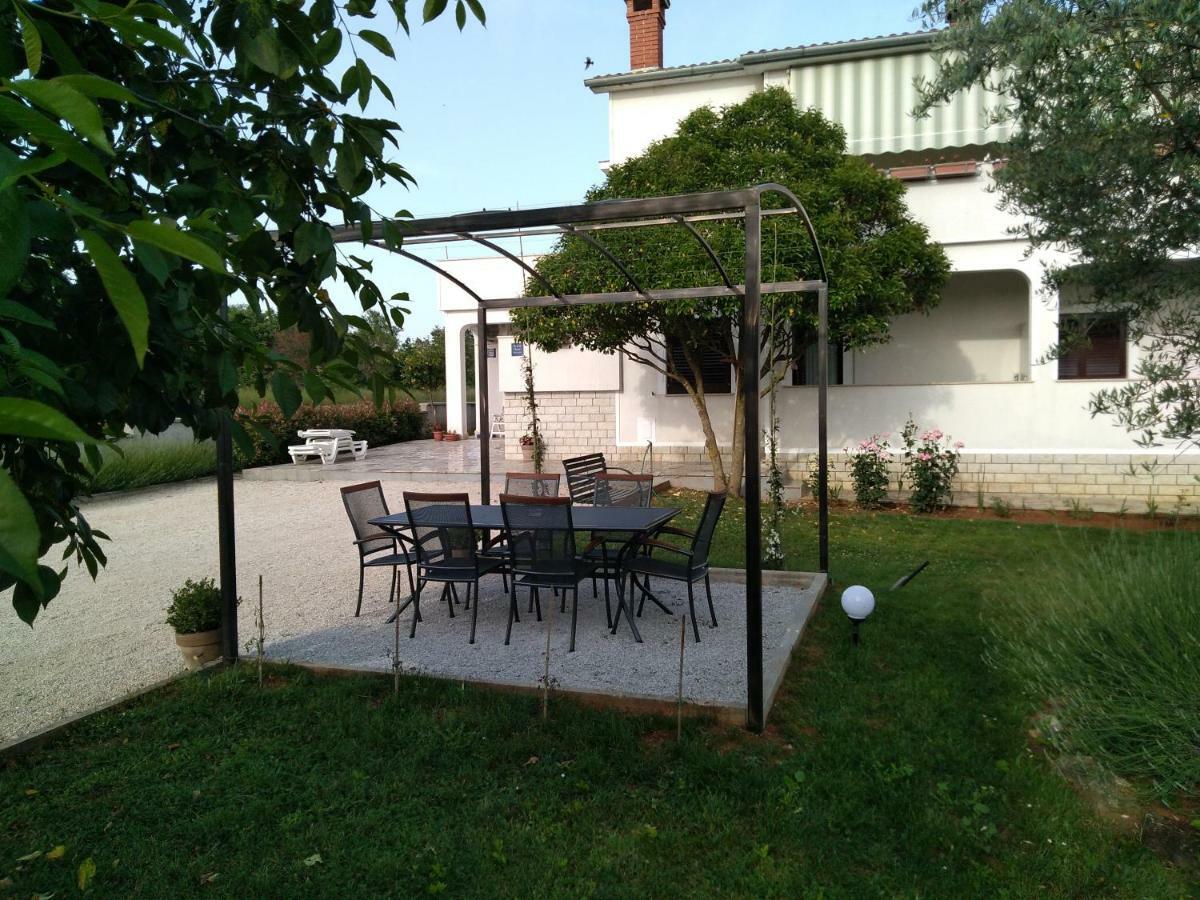 Apartment Vesna Veleniki Kültér fotó