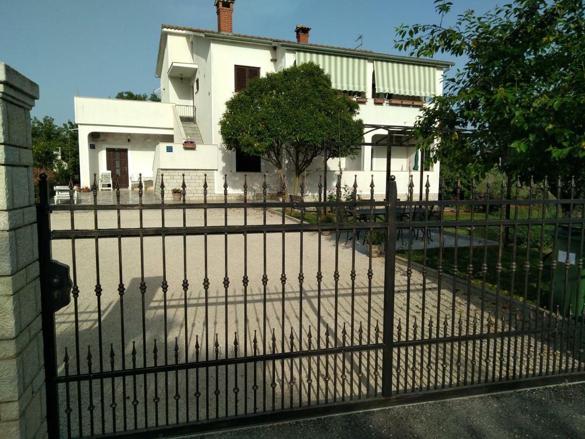 Apartment Vesna Veleniki Kültér fotó