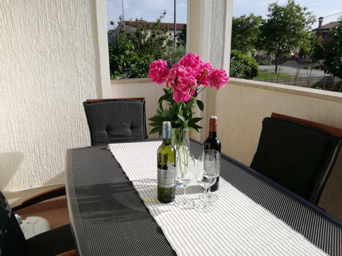 Apartment Vesna Veleniki Kültér fotó